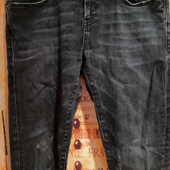 R13 - Picture 3 of 4